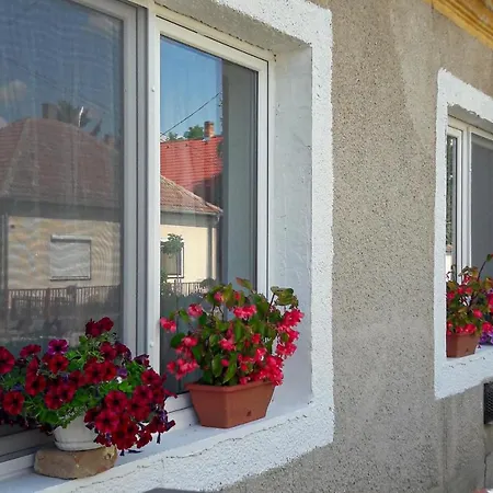 Apartman Beautiful In W/ 3 Bedrooms